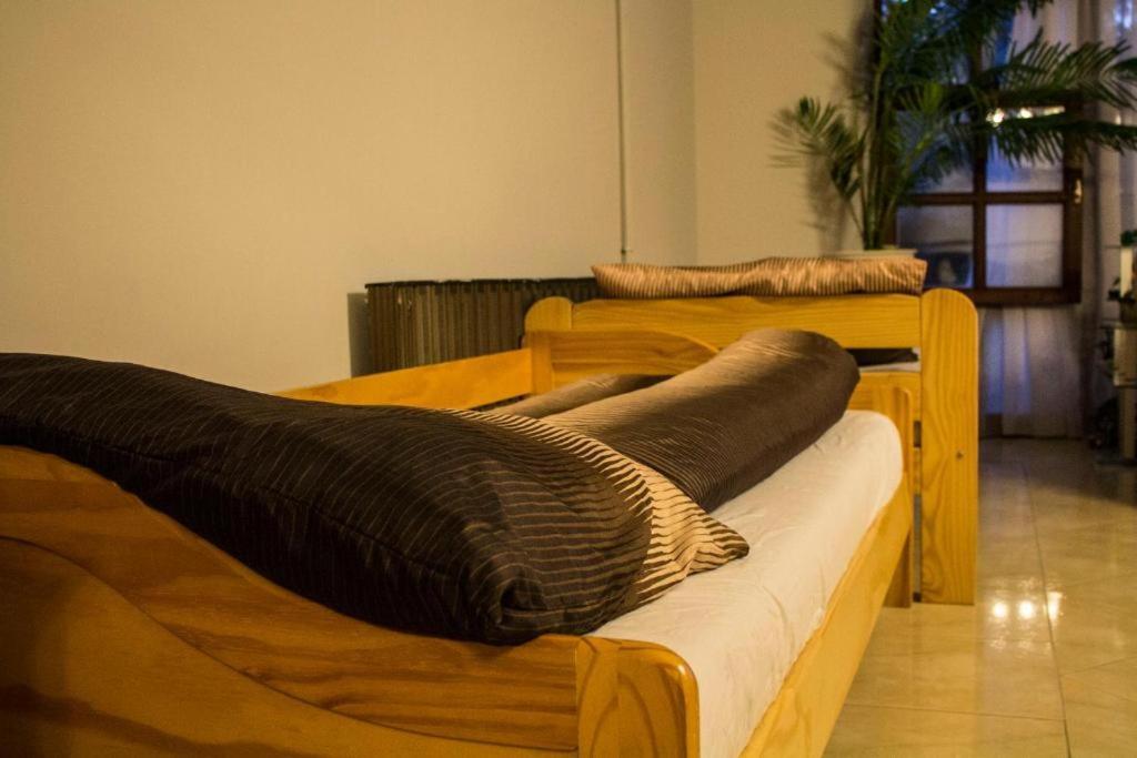 Brassoi Vendeghaz Hotell Miskolc Eksteriør bilde