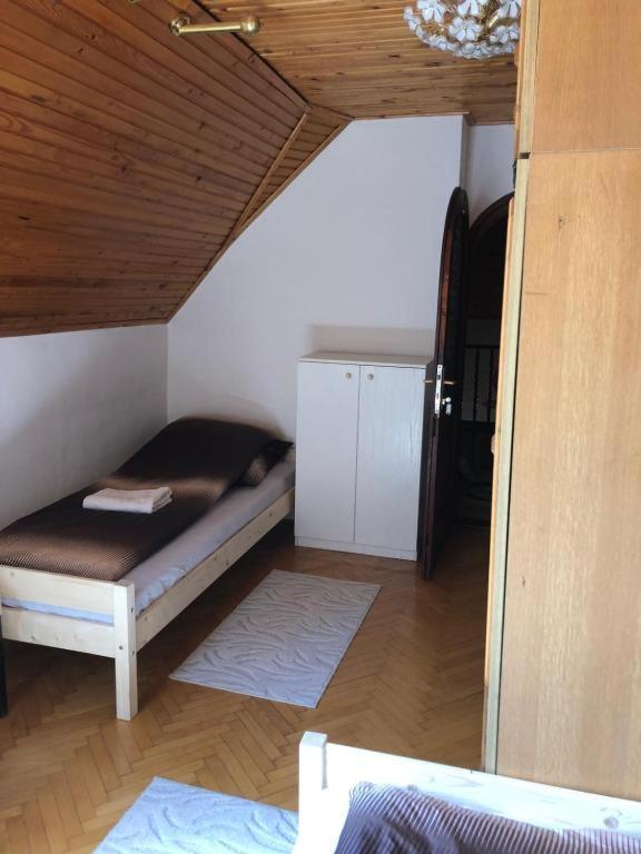 Brassoi Vendeghaz Hotell Miskolc Eksteriør bilde